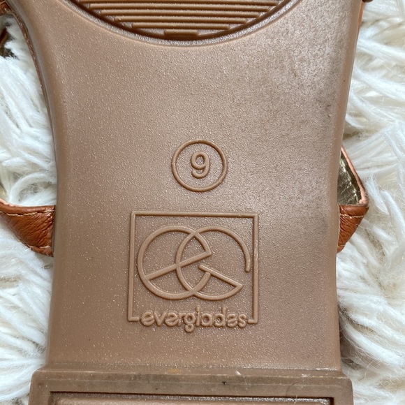 ๐HP๐ Everglades Studded Strap Sandals ๐ Cognac & Gold - Picture 10 of 10